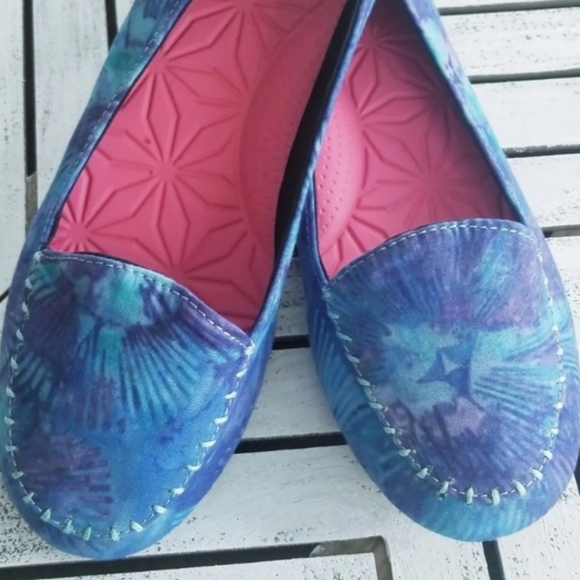 Flats | SZ•9 - Picture 1 of 6